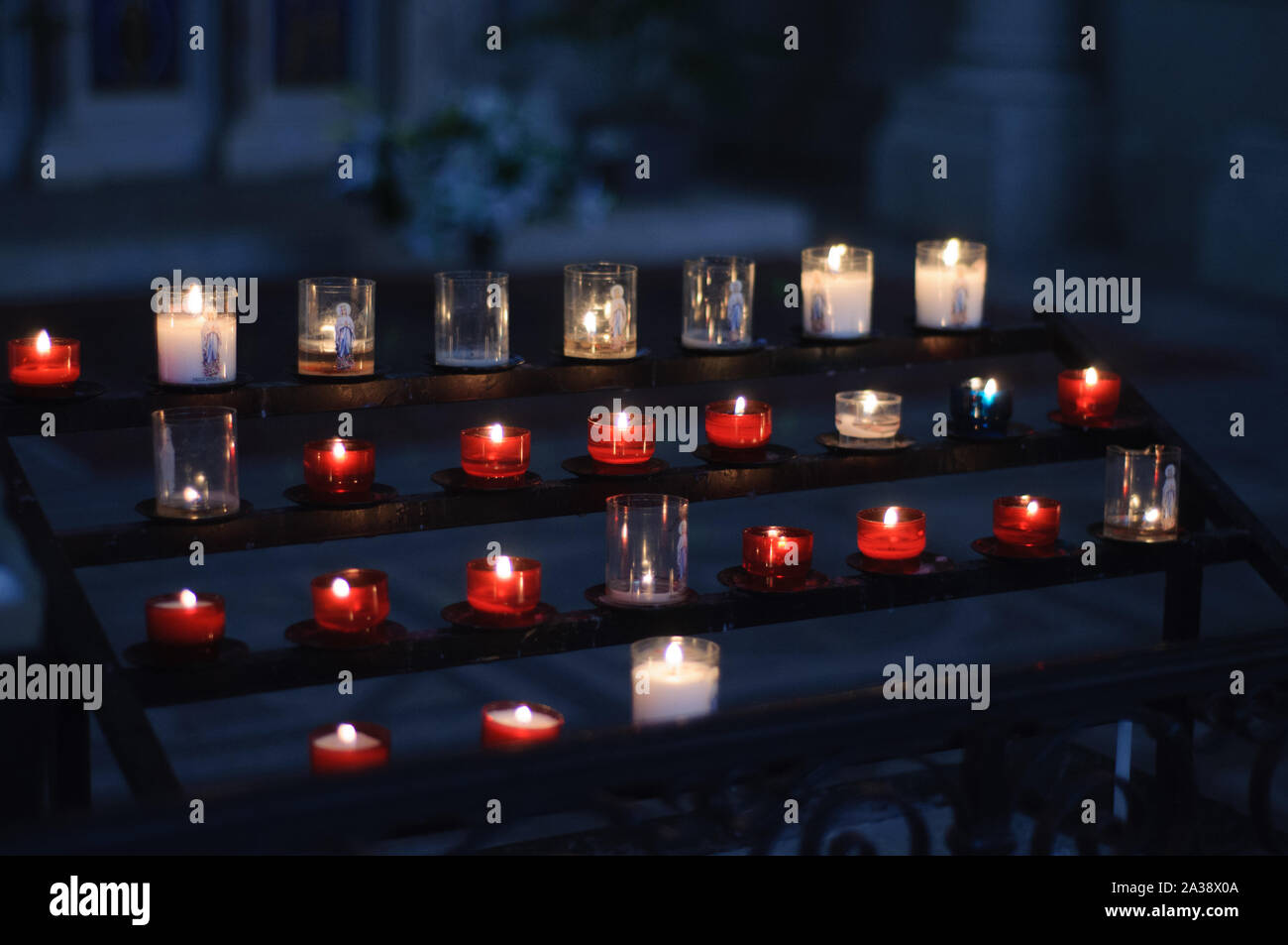 Devotional candles hires stock photography and images Alamy