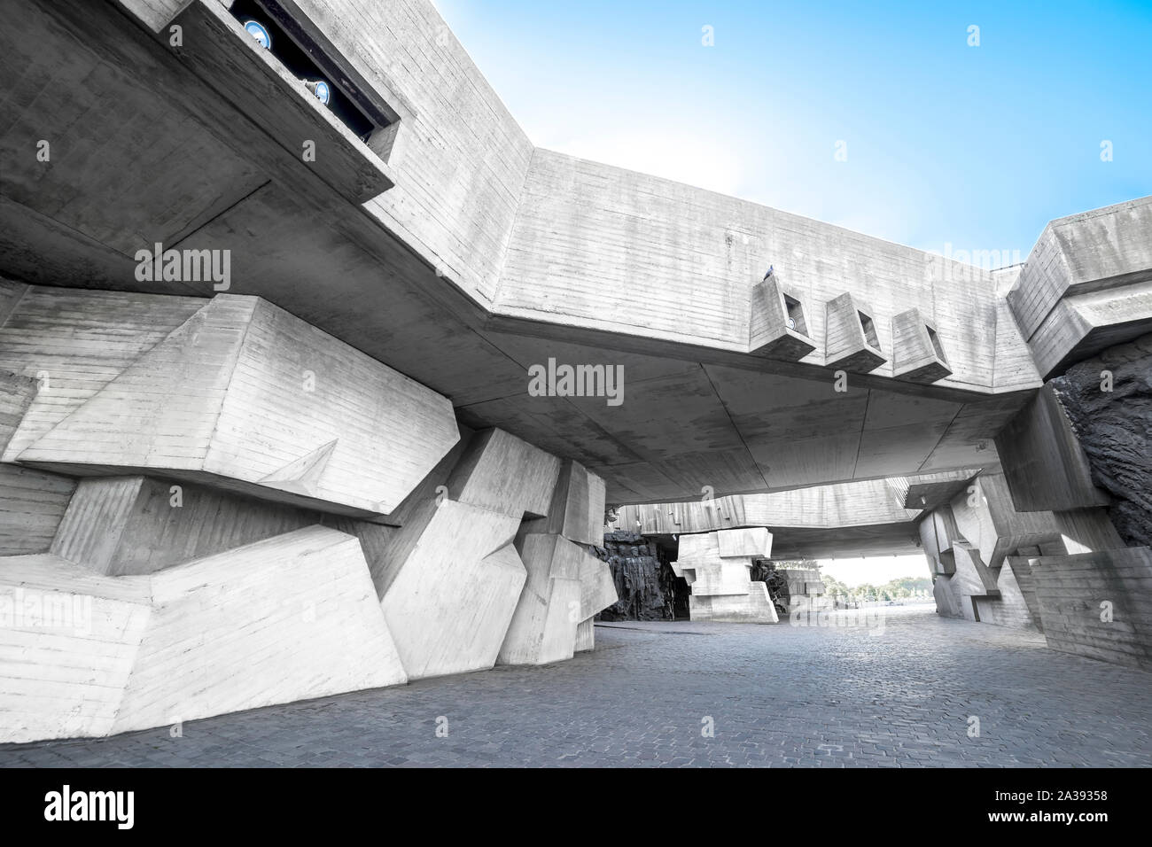 World war tunnel hi-res stock photography and images - Alamy