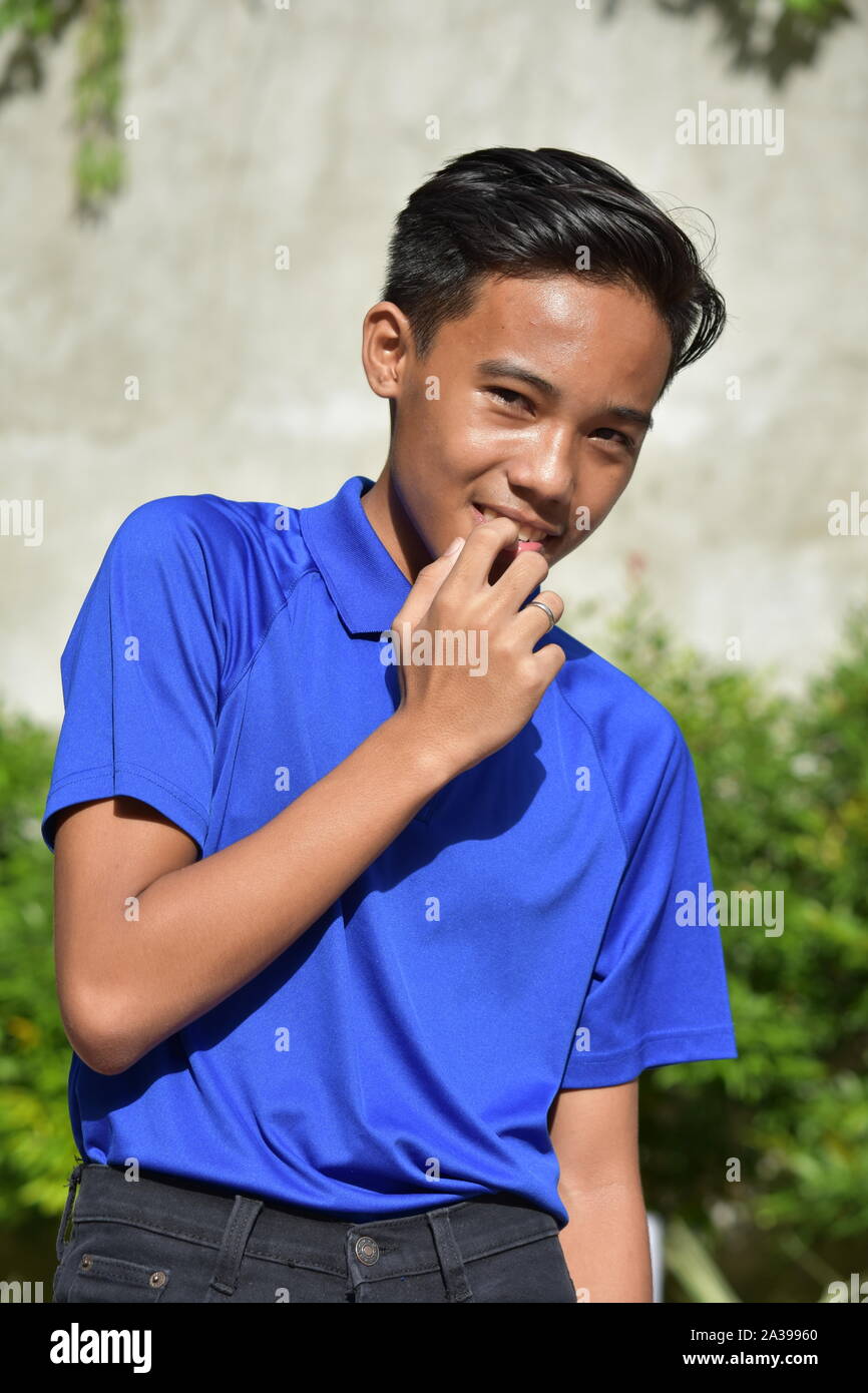 Teenagers shy boy hi-res stock photography and images - Alamy