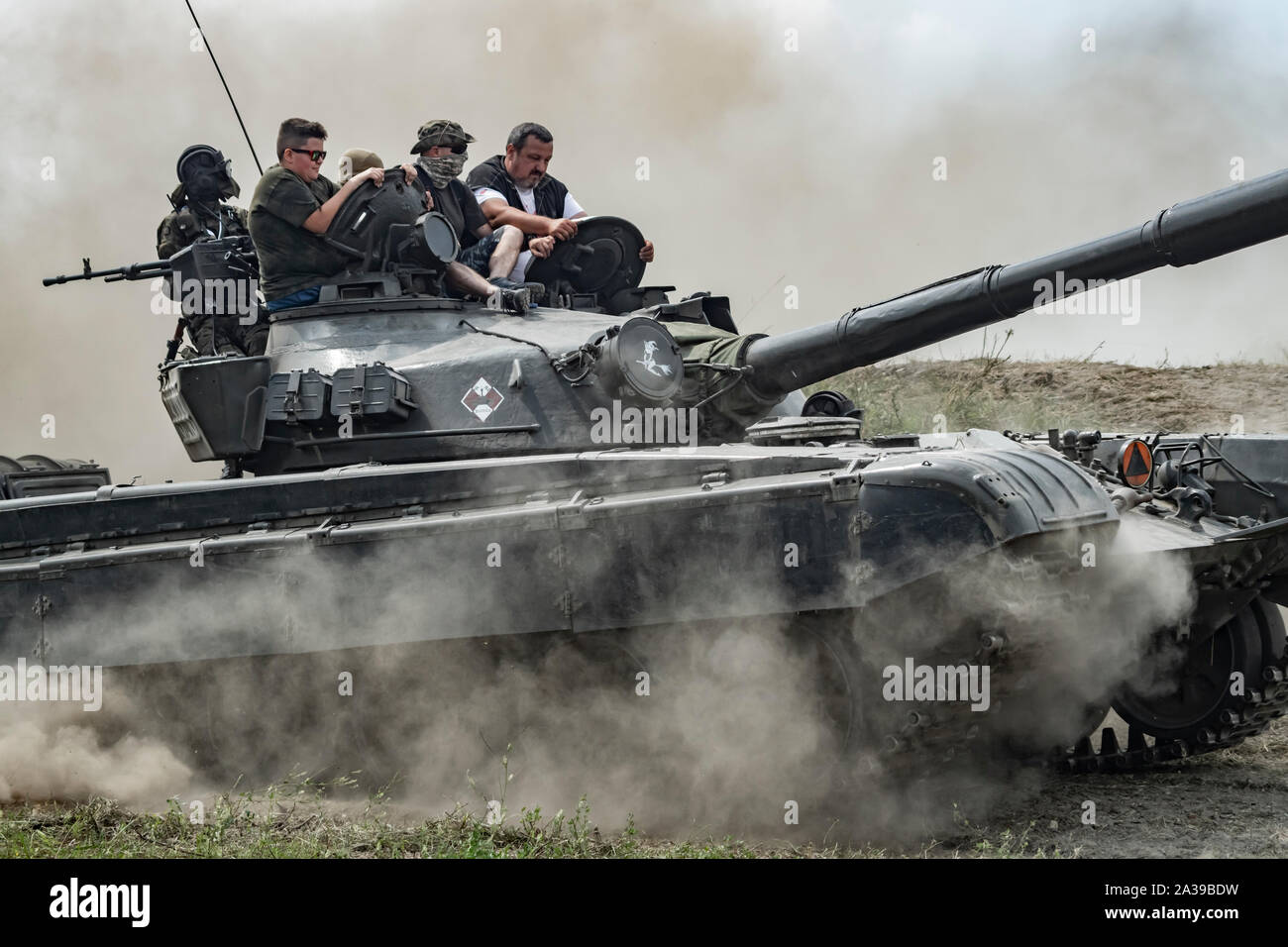 T 72 Tank High Resolution Stock Photography And Images Alamy T 72 Tank High Resolution Stock Photography And Images Alamy