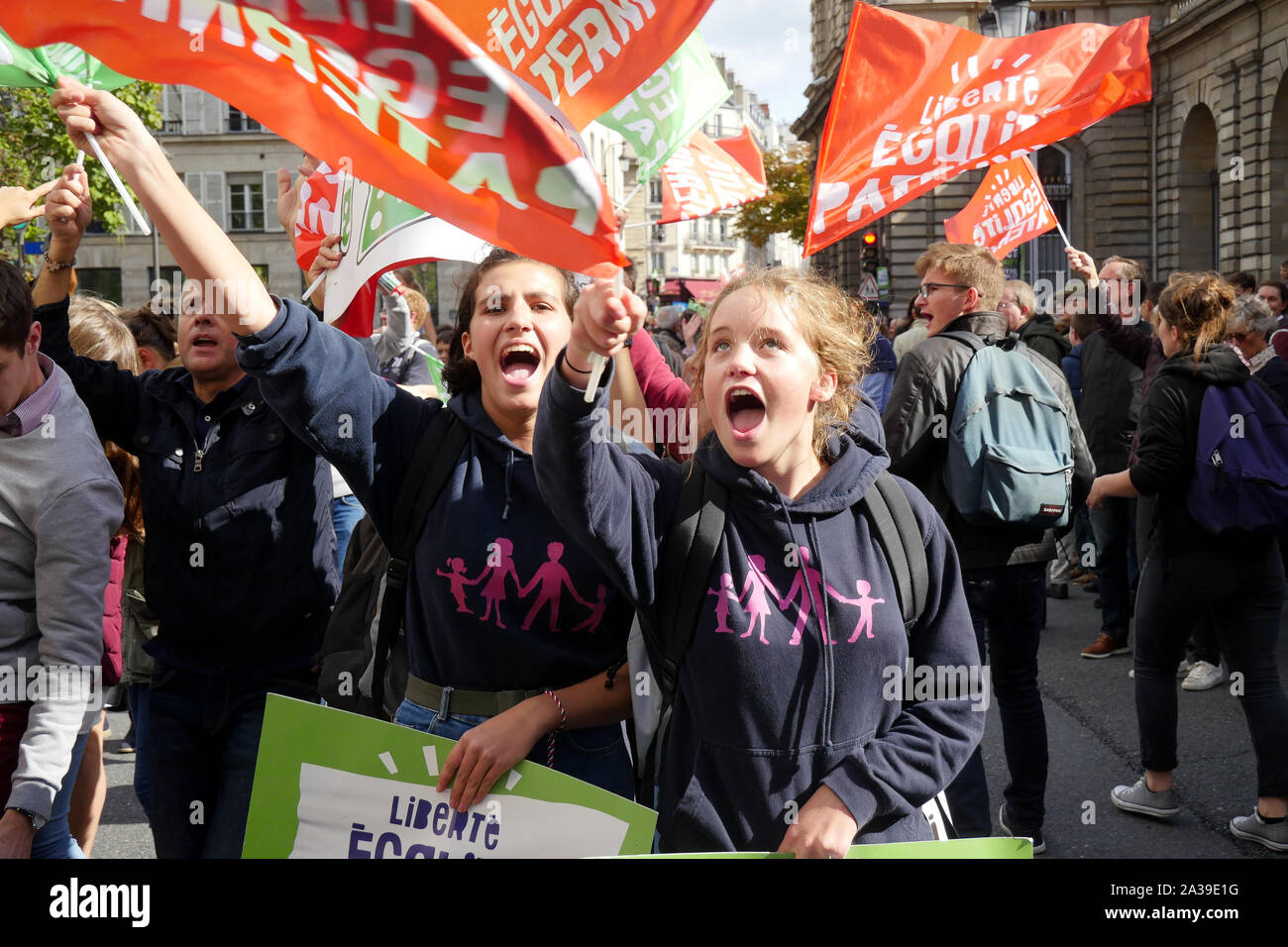 Anti-Medically Assisted Procreation (PMA) demonstrators take the street ...