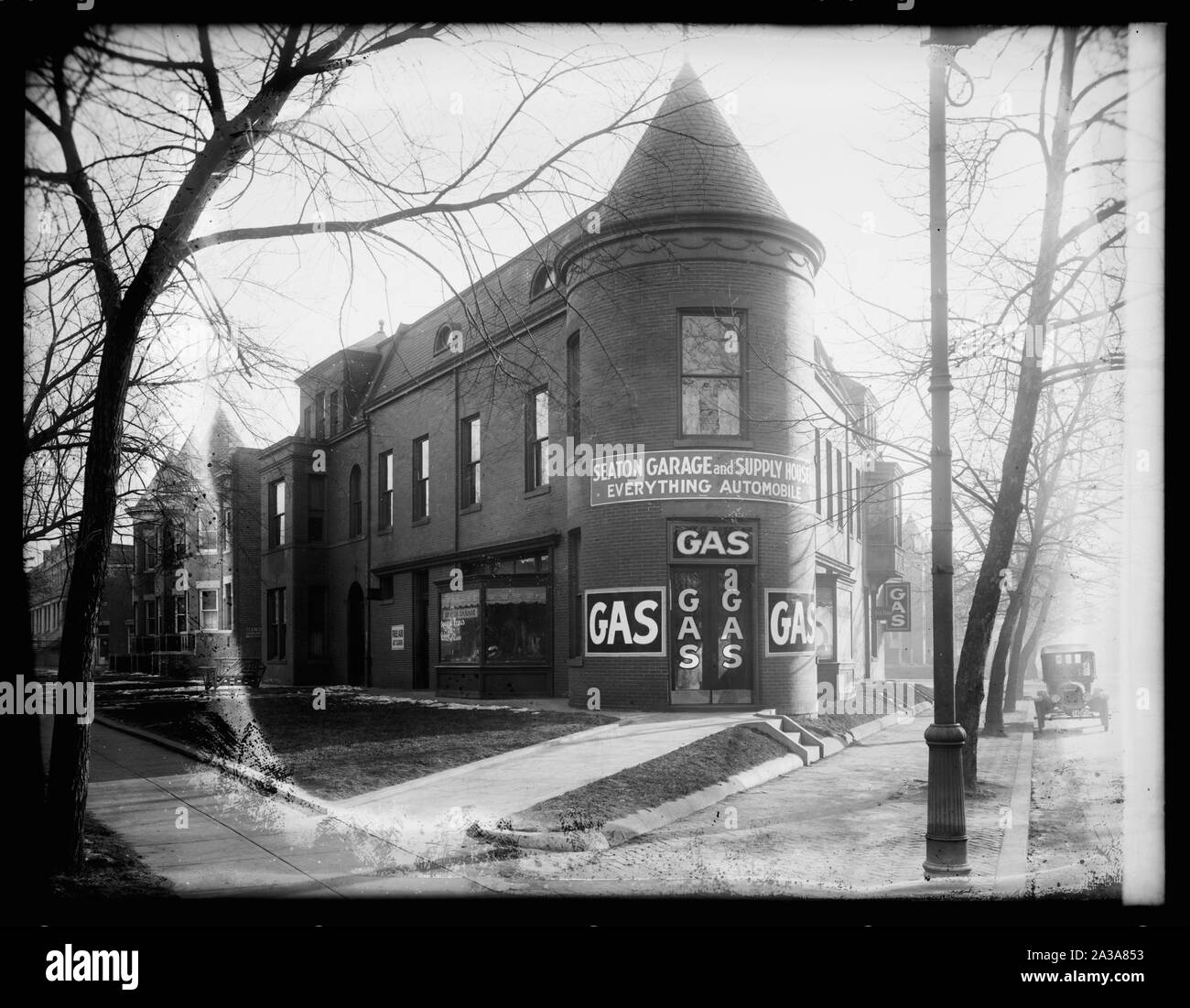 Seaton Garage Supply house, exterior Stock Photo Alamy