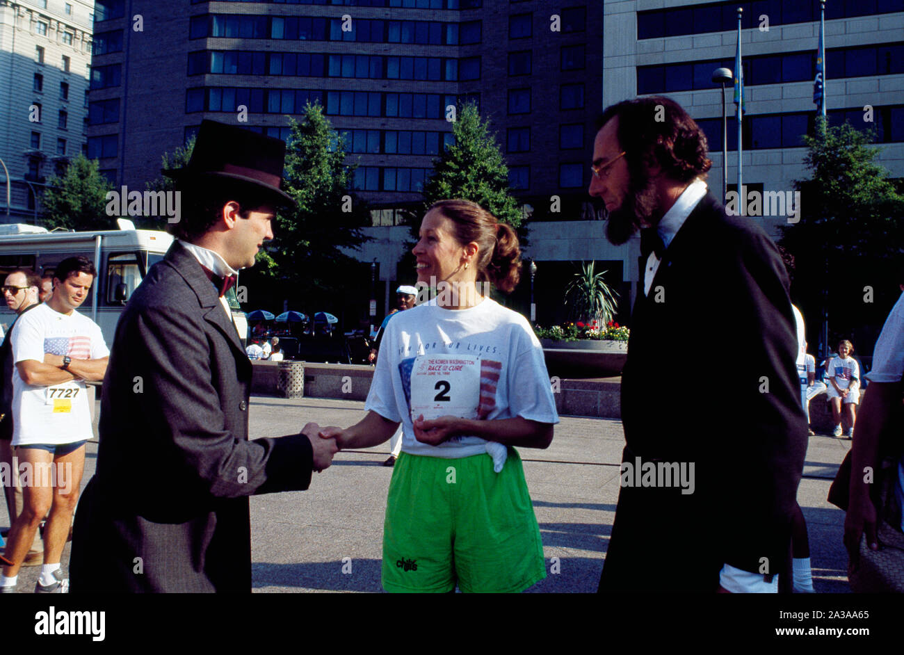 Second Lady Marilyn Quayle and a historic interpreter at a Race for the (Cancer) Cure run in 1990, Washington, D.C Stock Photo