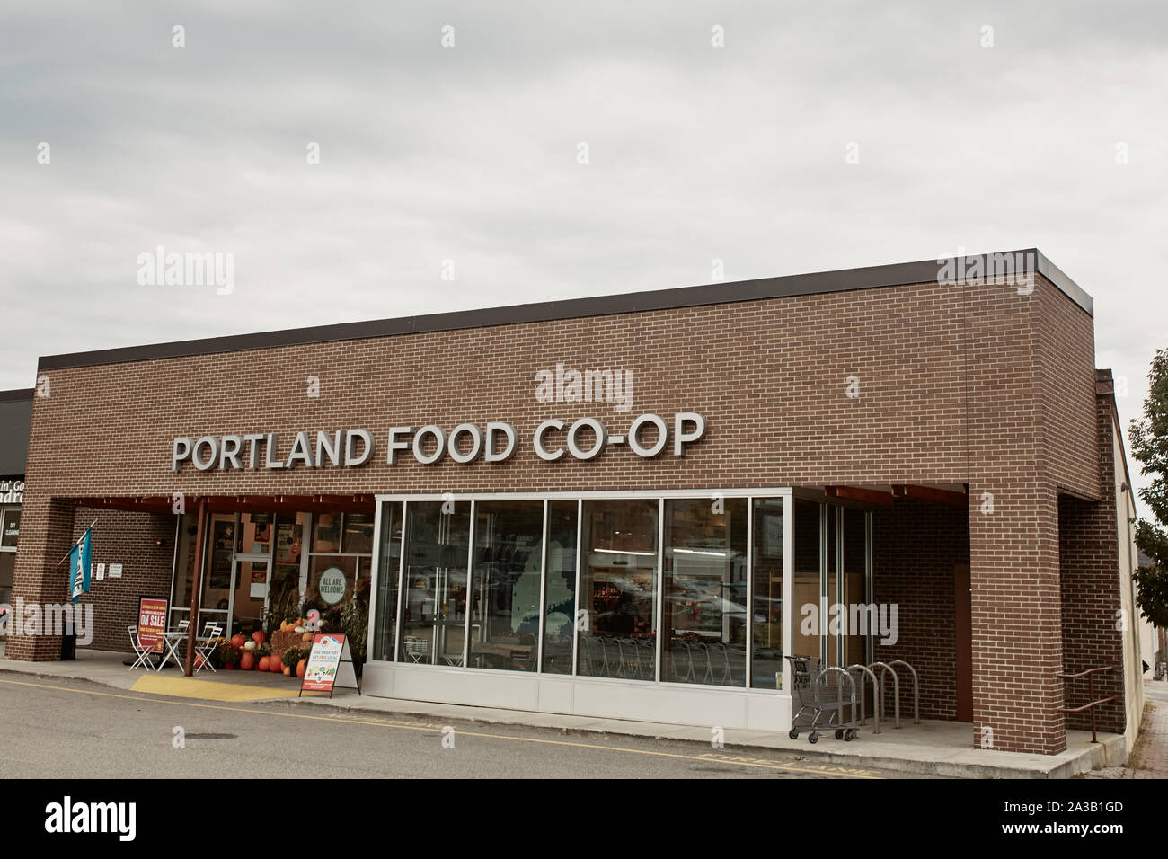 Portland Maine September 26th 2019 Exterior Of Brick Building For Portland Food Cooperative On A Fall Day Stock Photo Alamy