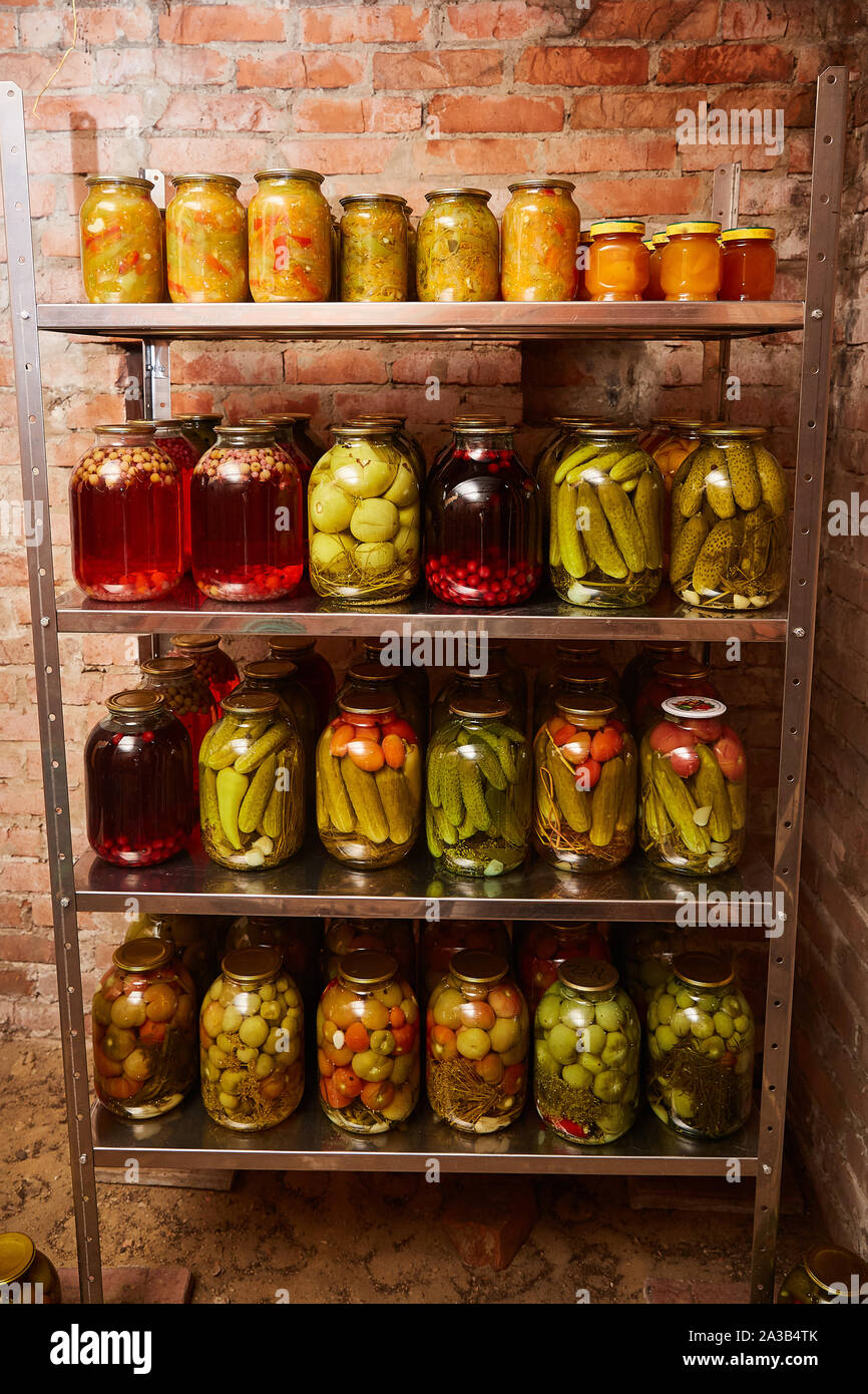 Pickle jar shelf hires stock photography and images Alamy