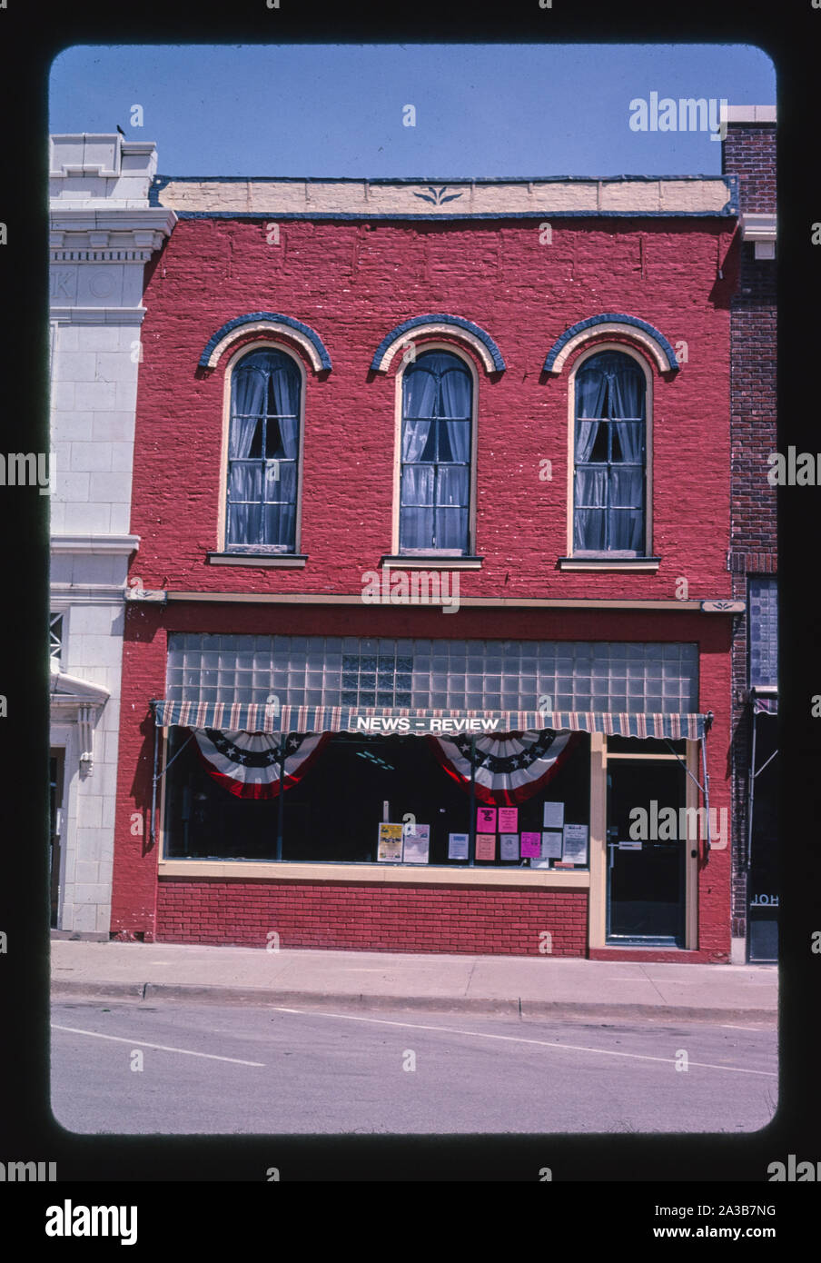 Sigourney news review hires stock photography and images Alamy