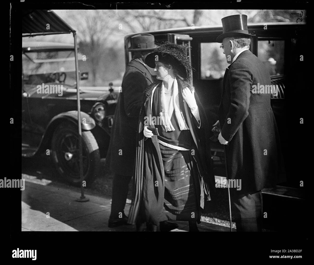Sir Auckland Geddes and Lady Geddes at Pan Amer. bldg. New Years Day Stock Photo