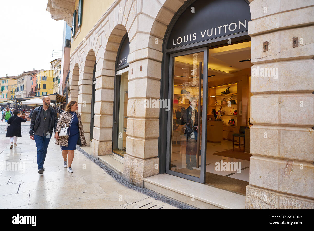 Verona Italy August 25 Outlet Louis Stock Photo 157868984