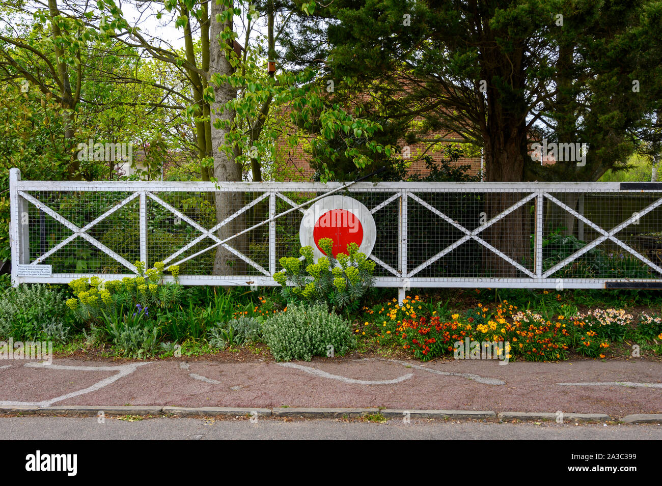 Level Crossing Gates High Resolution Stock Photography And Images Alamy