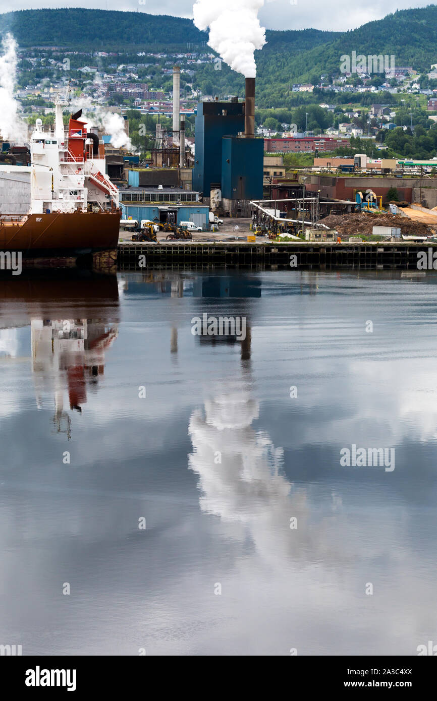 Corner brook pulp and paper hires stock photography and images Alamy