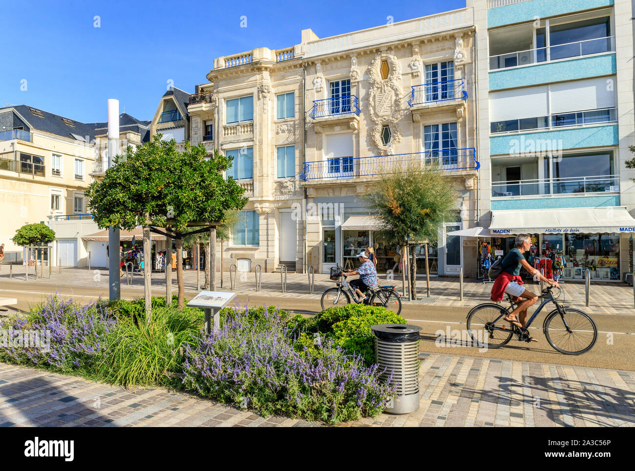Front de mer le hi res stock photography and images Alamy