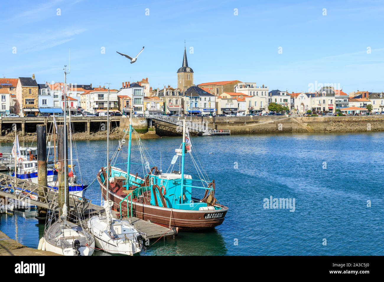 France, Vendee, Les Sables d'Olonne, fishing port and La Chaume district on the other side // France, Vendée (85), Les Sables-d'Olonne, port de pêche Stock Photo
