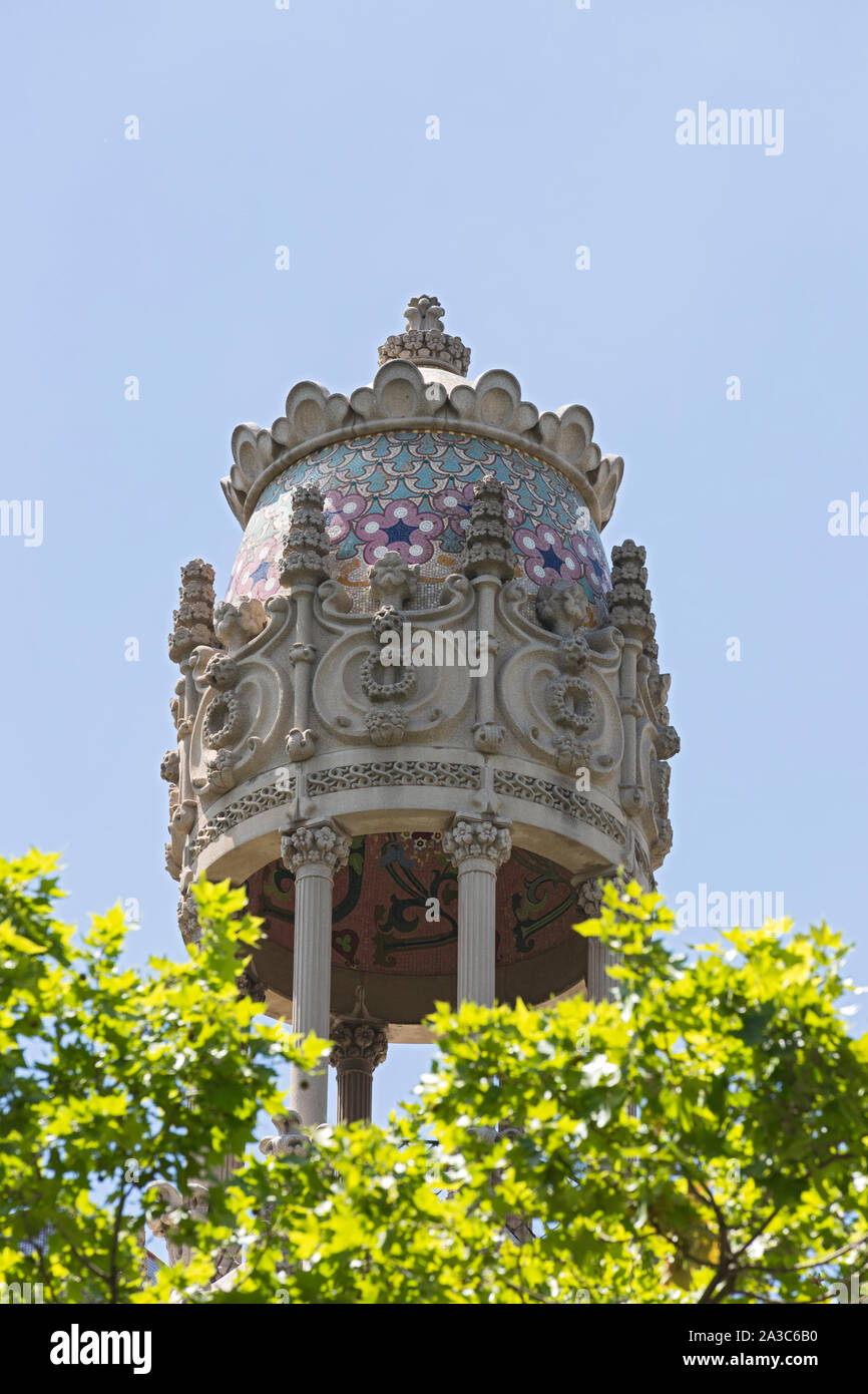 Barcelona; Passeig de Gracia, Architektur, Gaudi, Modernisme, Ausschnitt, Turm Stock Photo