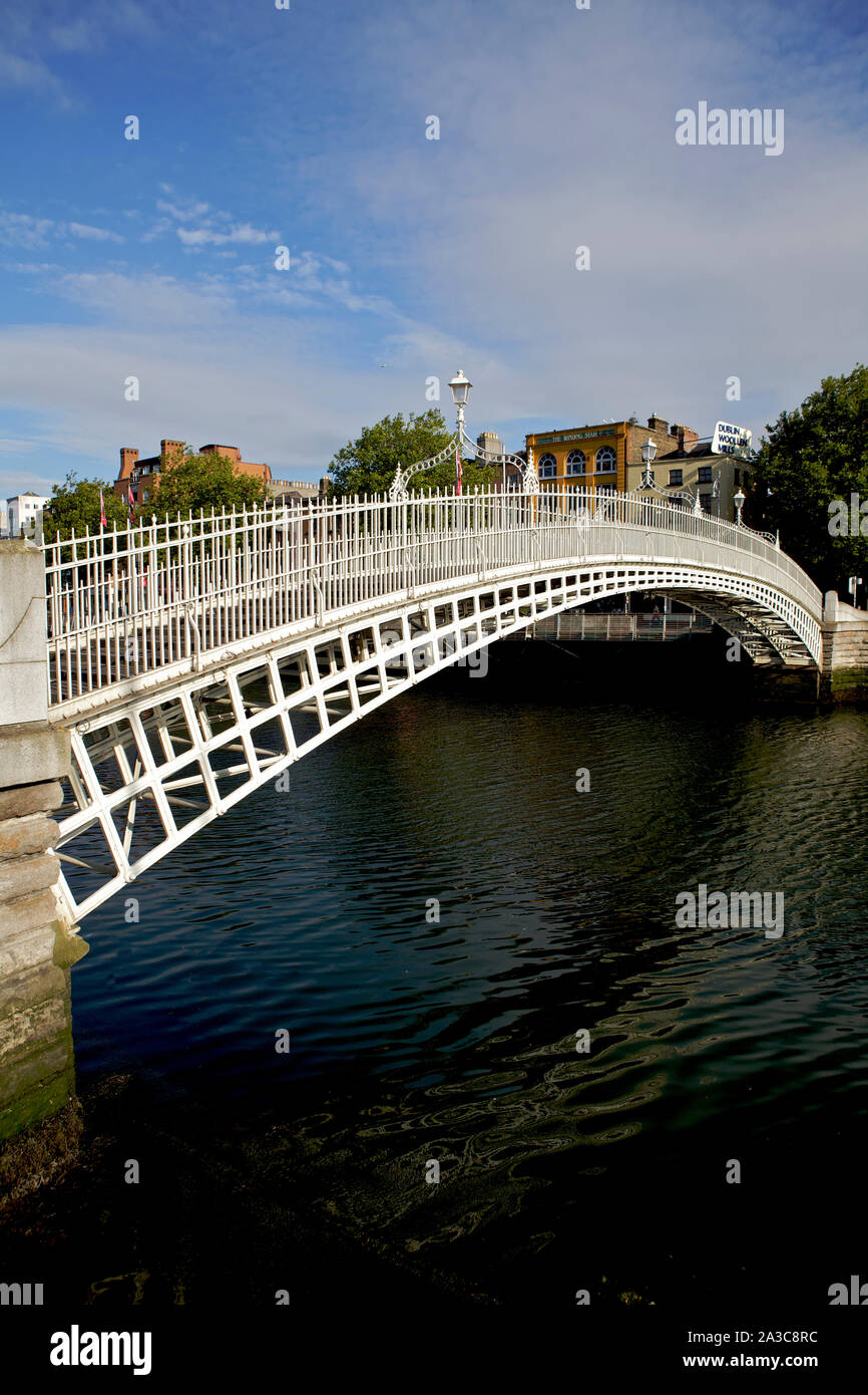 Bridge hapenny hi-res stock photography and images - Alamy