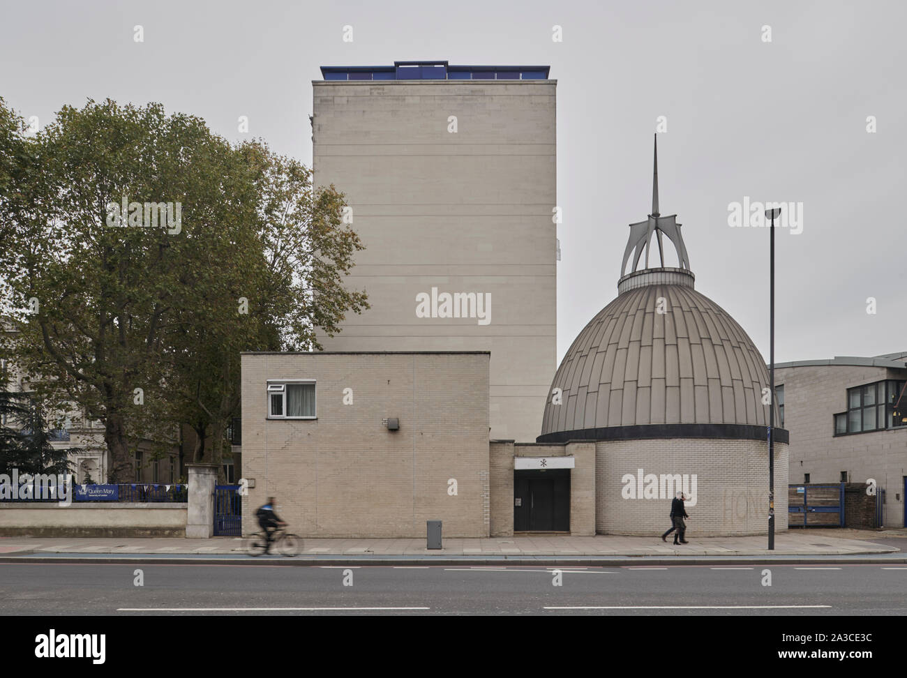 St Benet's Chapel, Mile End Road London designed by Playne & Lacey 1962 Stock Photo