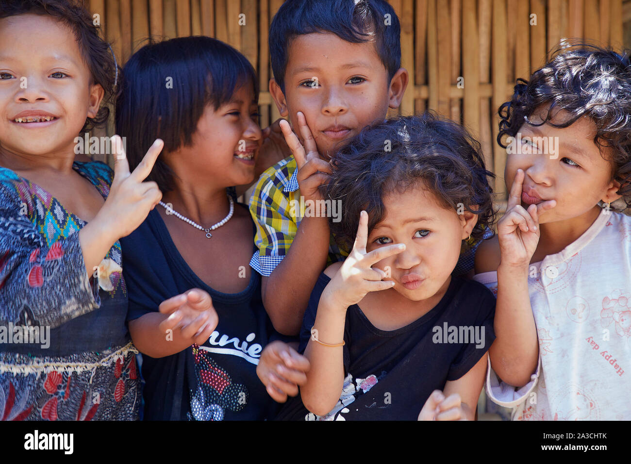 Indonesia Lombok traditional Tenggorong Gumantar Village with people and children  25-08-2018 foto Jaco Klamer Stock Photo