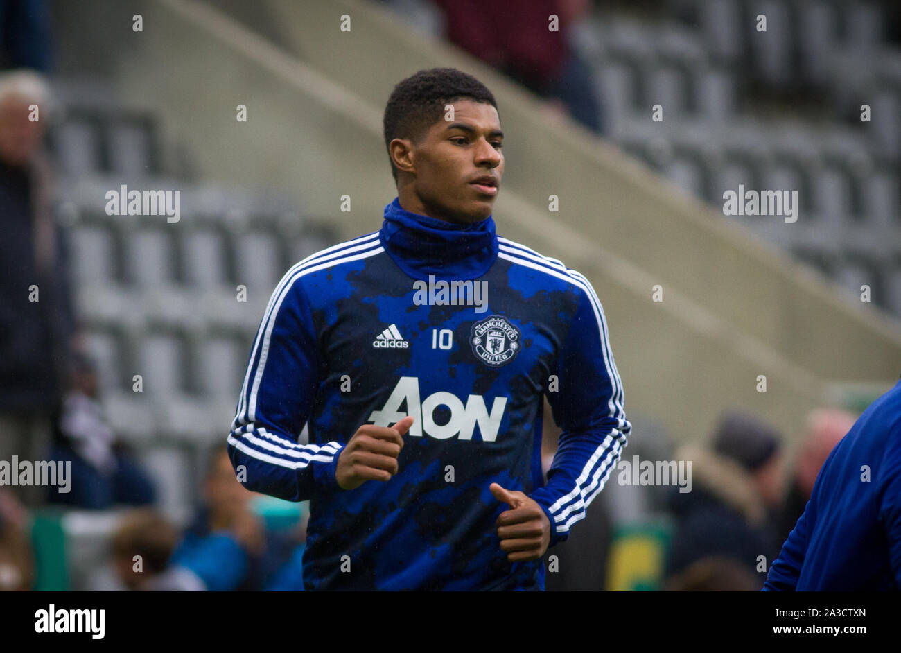 Manchester united hotsell pre match