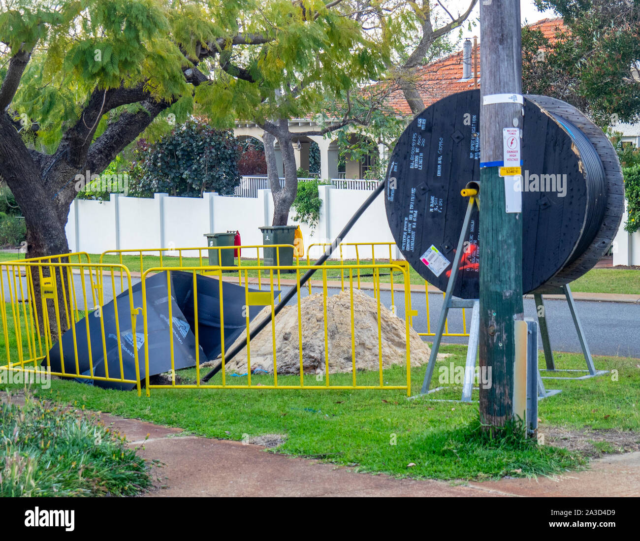 Underground electricity powerlines being installed in Woodsome St Mount