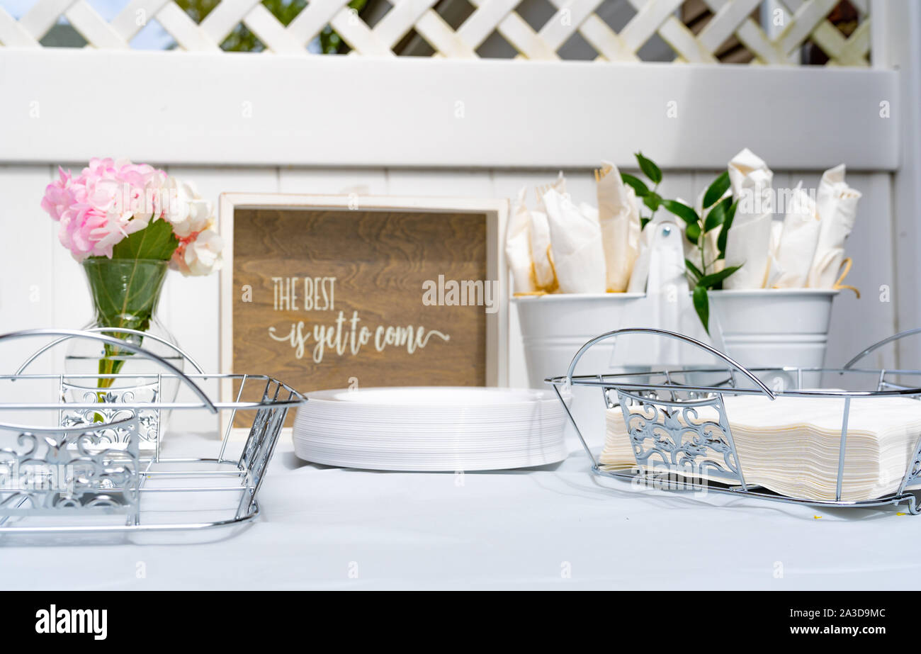 Elegant Table Decorations With Flowers And Utensils Stock Photo Alamy