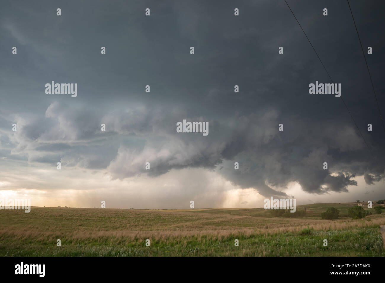 Supercell tornado alley great plains hi-res stock photography and ...