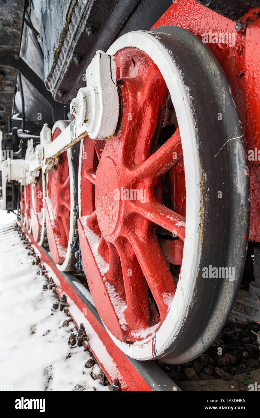 The transmission system traction on the huge red metal