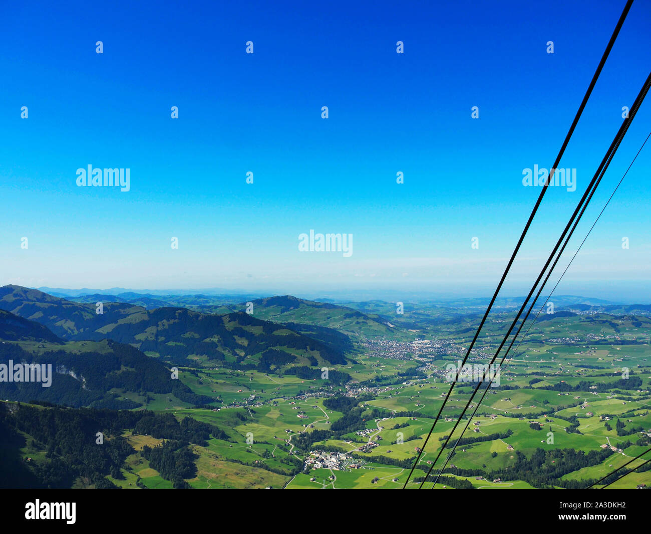 Weisicht von der Bergstation auf den Hohen Kasten im Alpstein, Appenzell AI Stock Photo