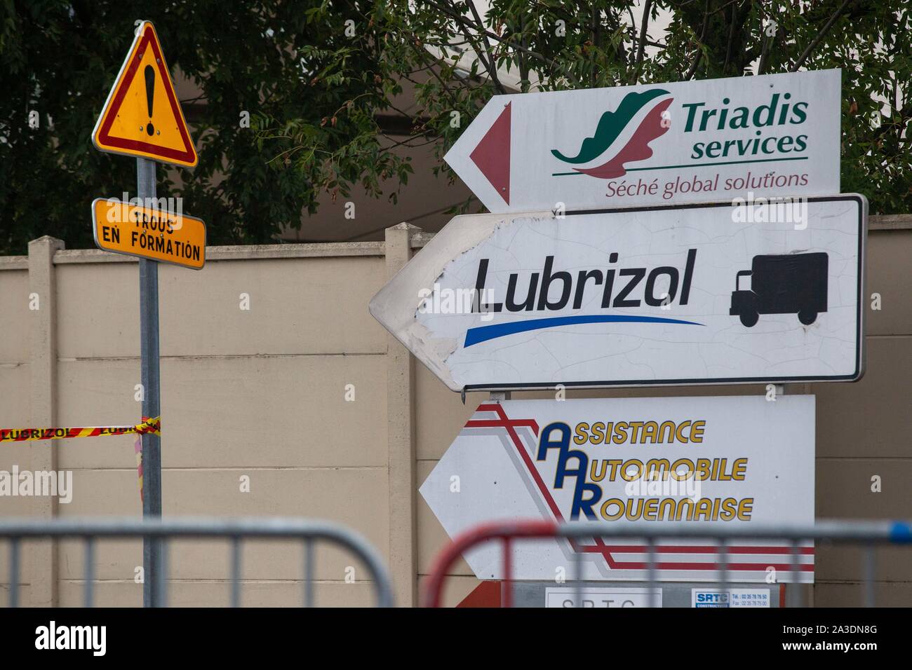 Lubrizol company logo hires stock photography and images Alamy