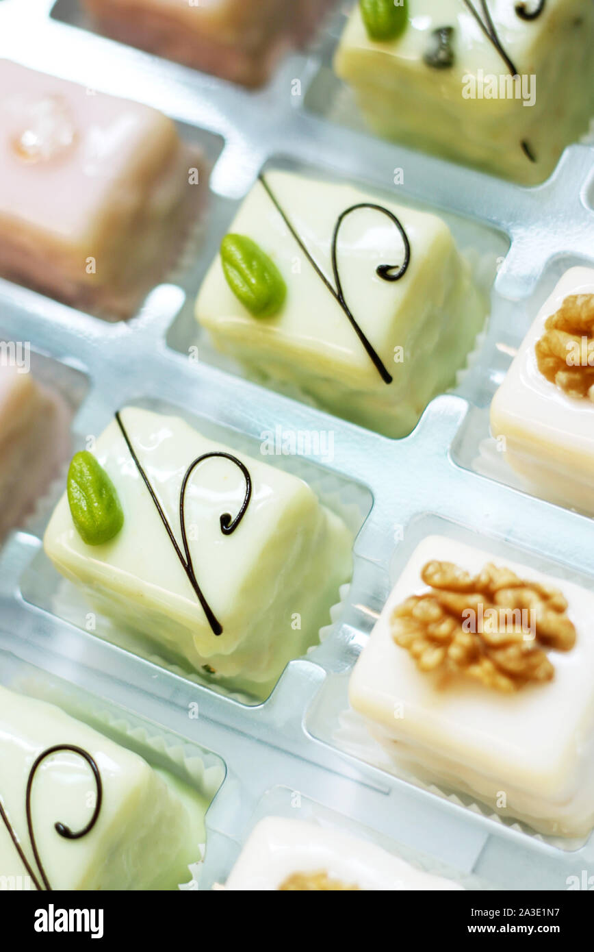 Petit Fours High Resolution Stock Photography And Images Alamy