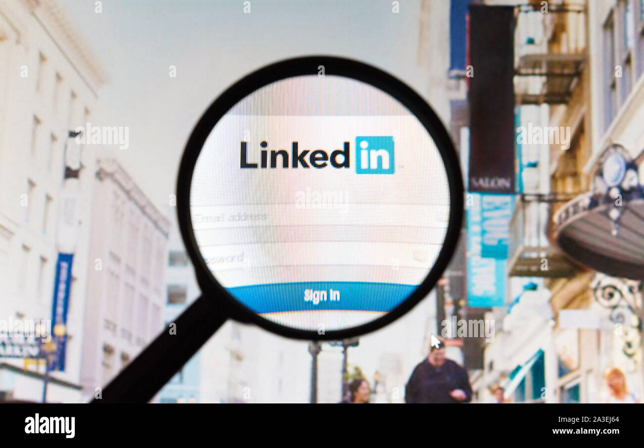 Linkedin profile page hi-res stock photography and images - Alamy