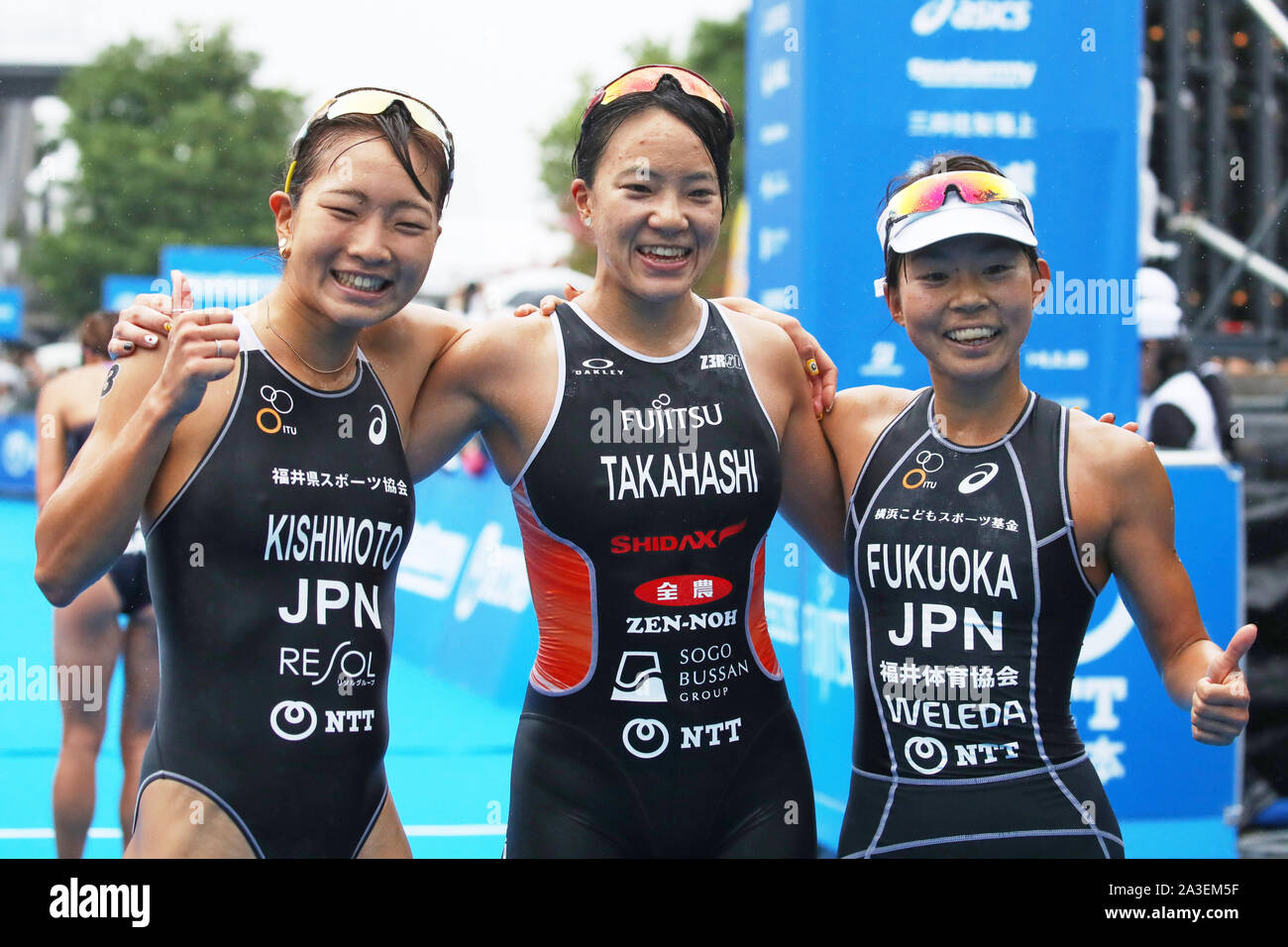 Odaiba Tokyo Japan 6th Oct 19 L To R Niina Kishimoto Yuko Takahashi Hiraku Fukuoka Triathlon The 25th Japan Triathlon Championship In Odaiba Tokyo Japan Credit Naoki Morita Aflo Sport Alamy Live