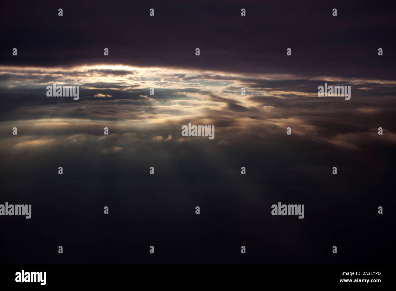 Rays sunshine in stormy hi-res stock photography and images - Alamy