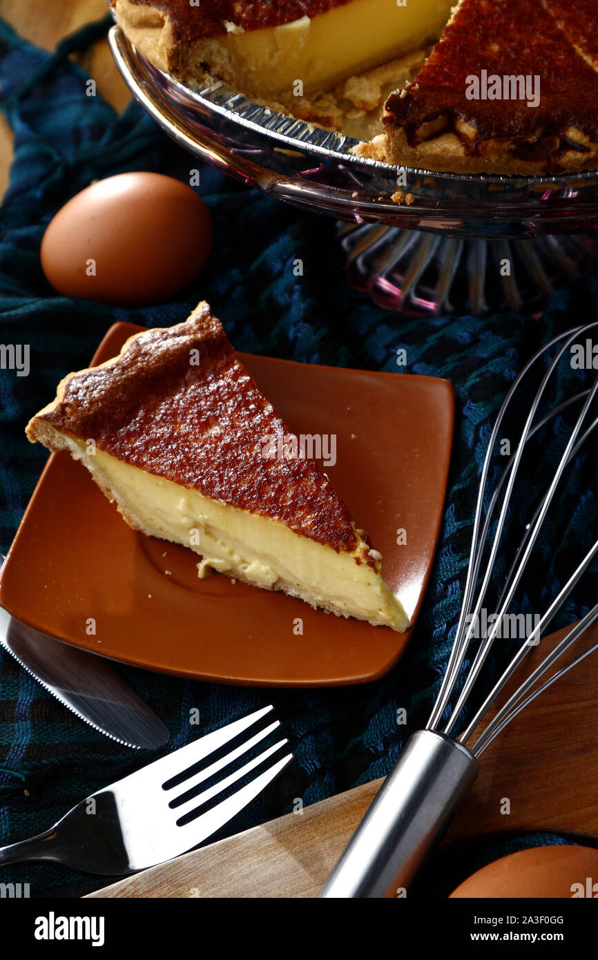 Photo of sliced freshly baked egg pie Stock Photo - Alamy