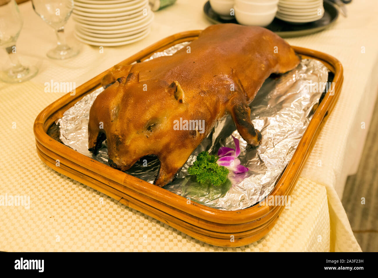 Chinese restaurant, roasted baby pig, Hong Kong, China. Stock Photo