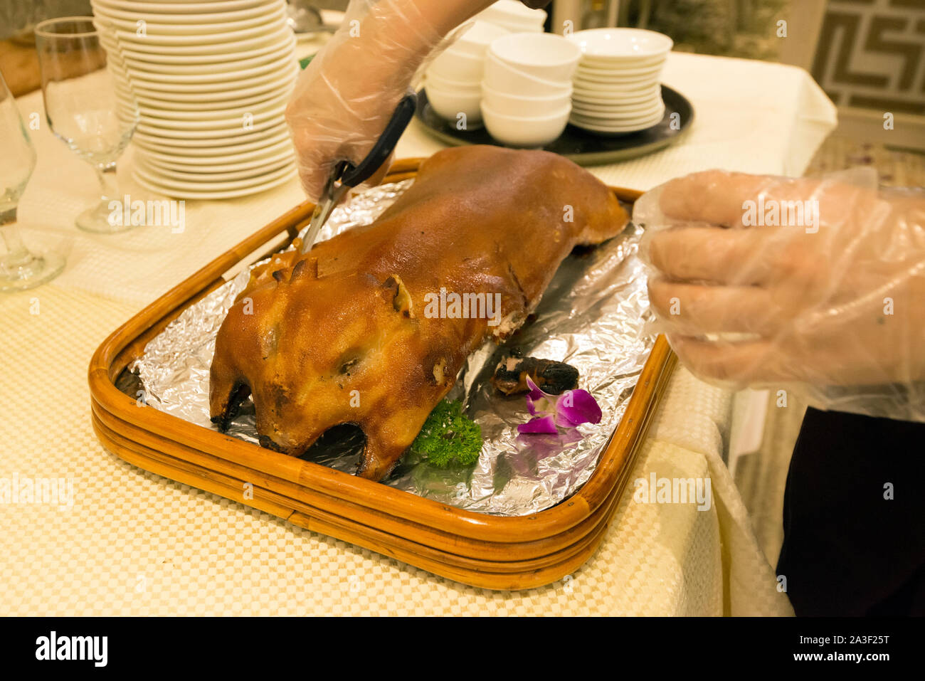 Chinese restaurant, roasted baby pig, Hong Kong, China. Stock Photo