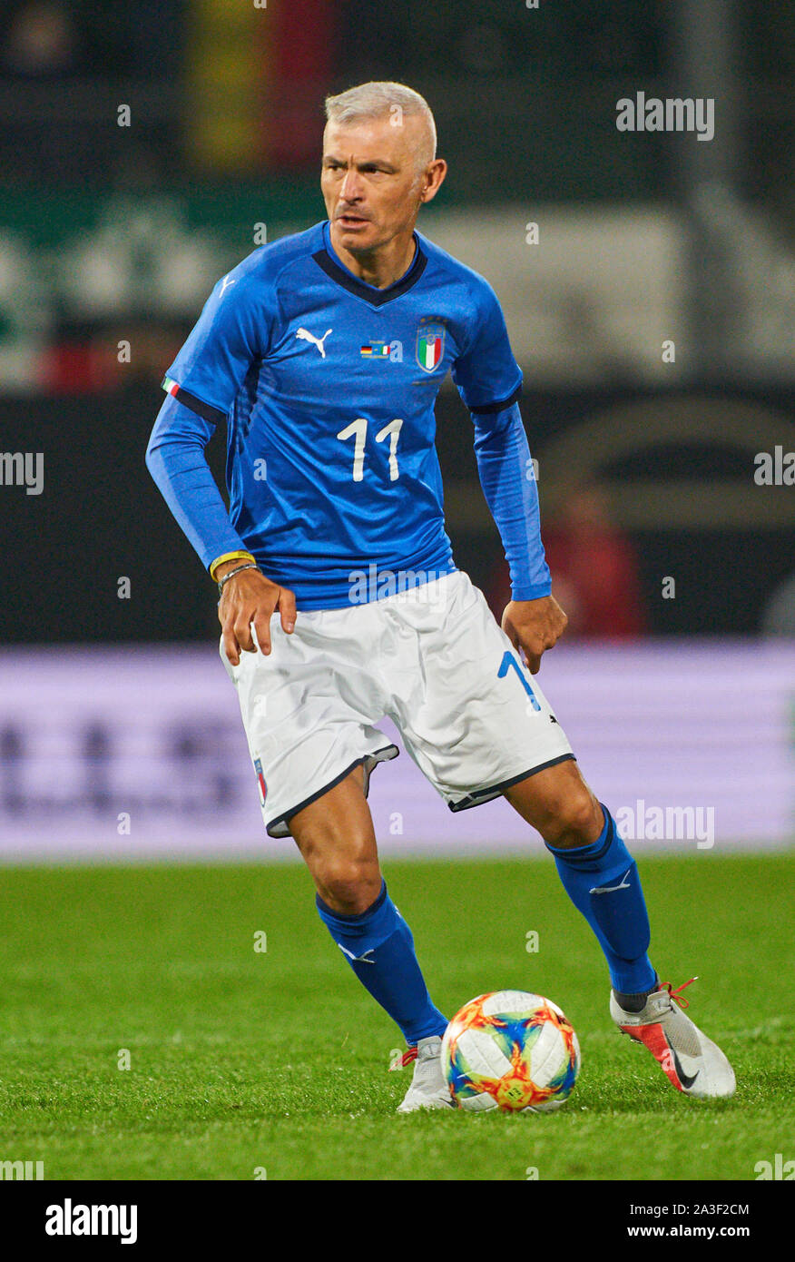 Football fabrizio ravanelli hi-res stock photography and images