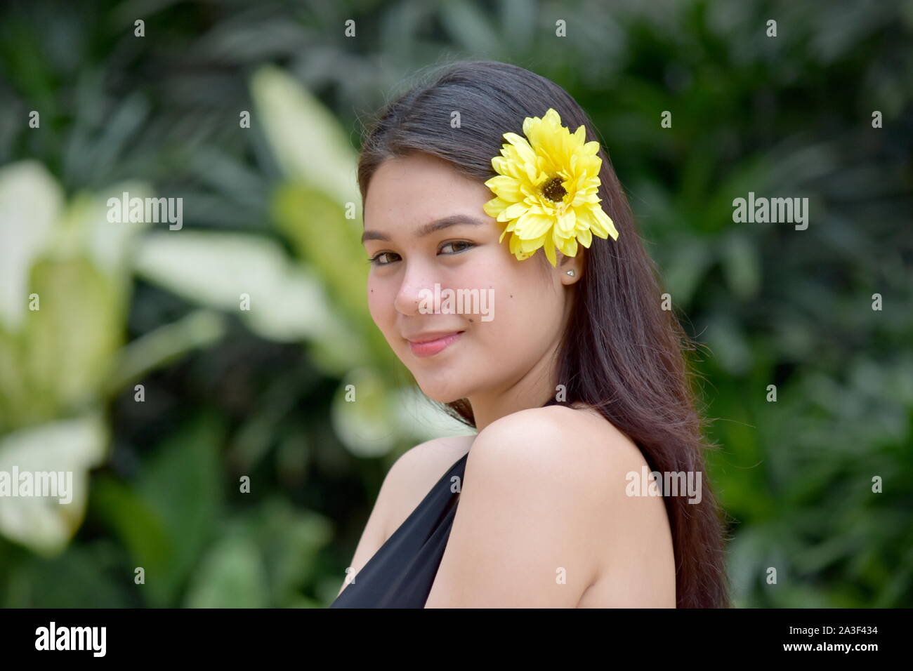 Mature female model posing hi-res stock photography and images - Alamy