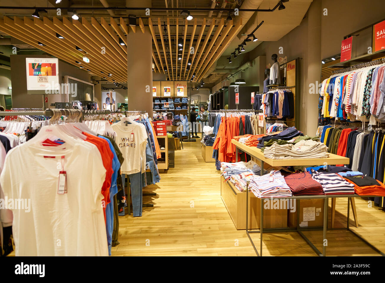 VIENNA, AUSTRIA - CIRCA MAY, 2019: interior shot of a s.Oliver store in  Wien Mitte The Mall in Vienna Stock Photo - Alamy