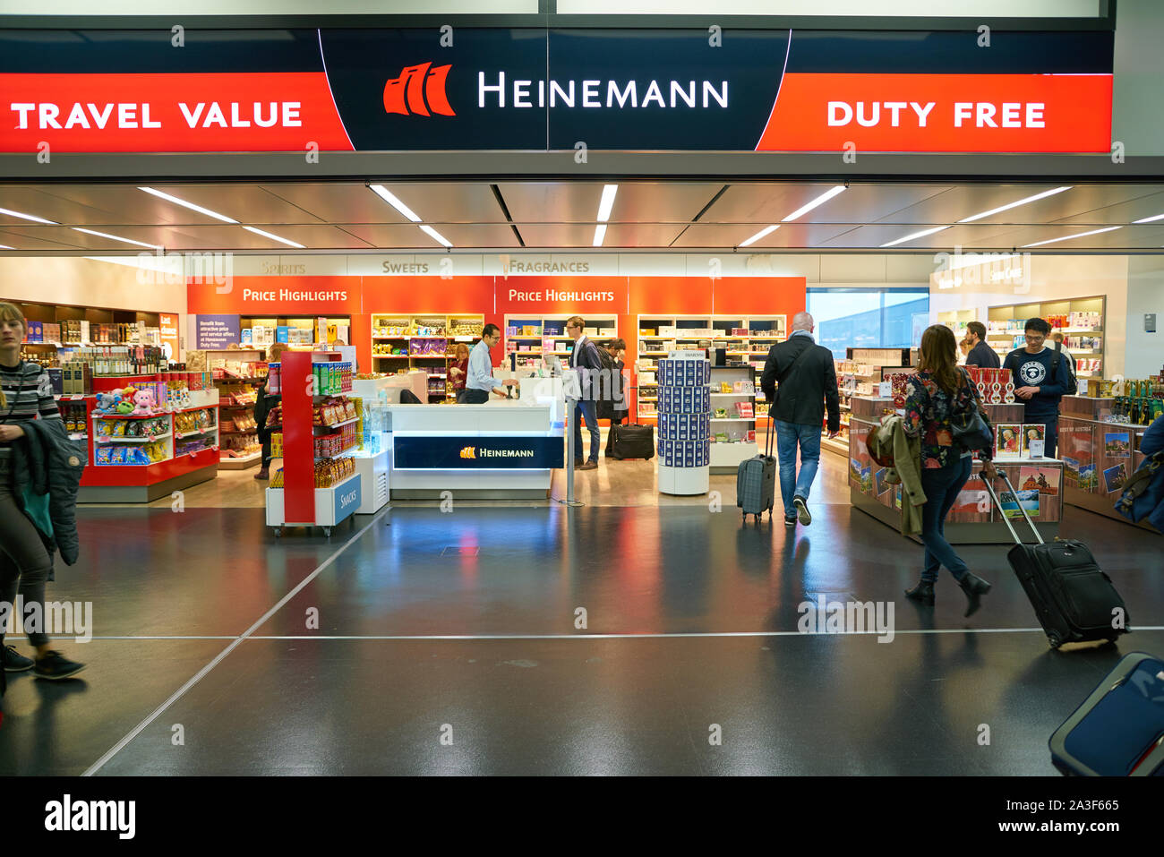 Heinemann Duty Free High Resolution Stock Photography And Images Alamy