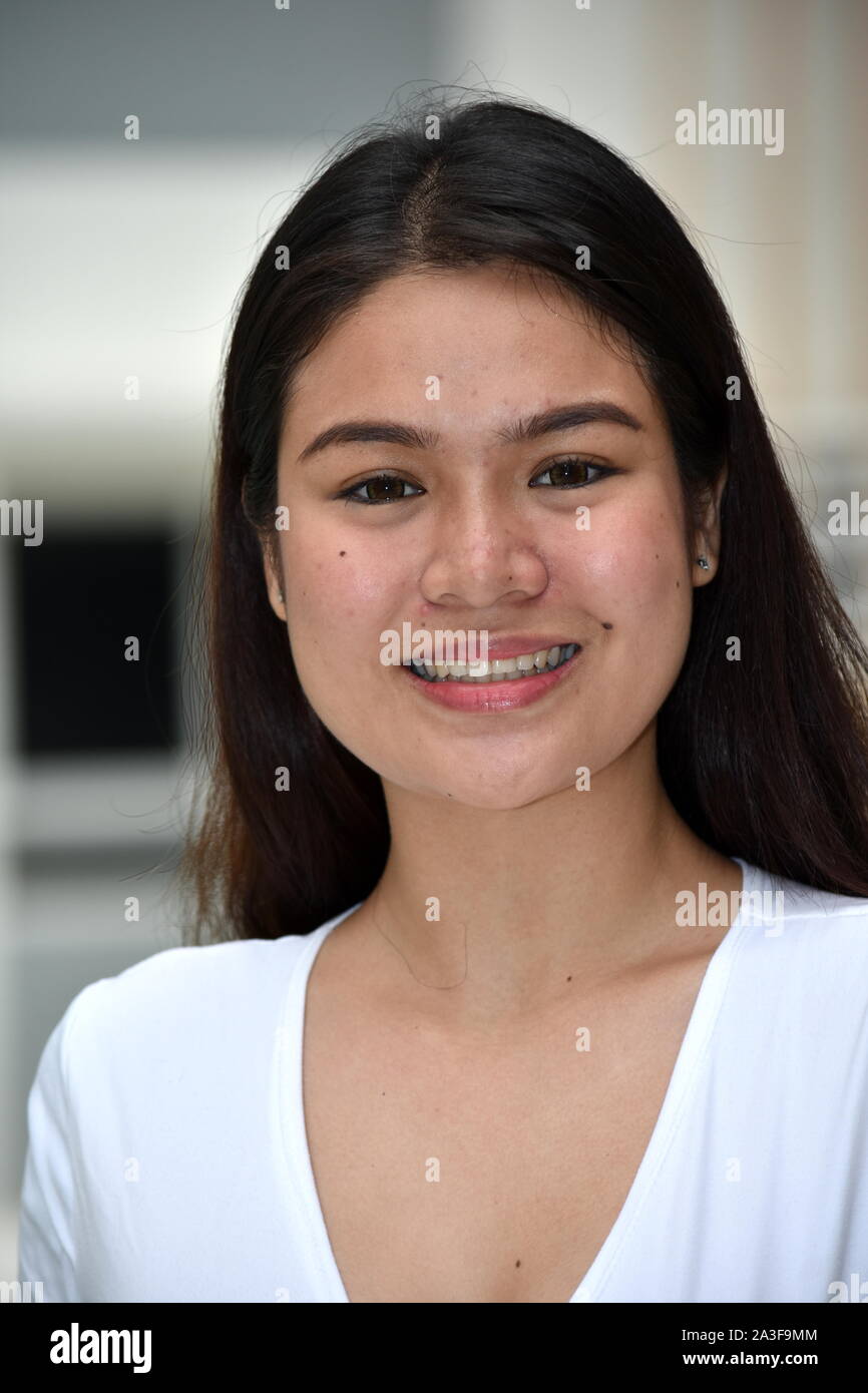 Pretty asian filipino teen woman hi-res stock photography and images ...
