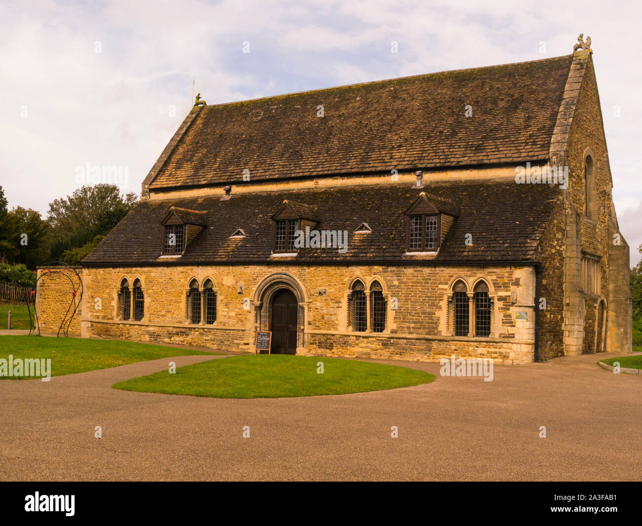 Best examples of norman architecture in england hires stock