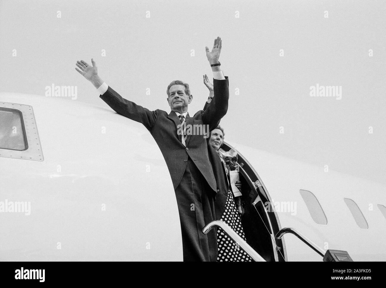 King Michael I of Romania, with Queen Anne, and his family, arrives back in Romania from exile, in Bucharest, Romania, in 1992. Stock Photo