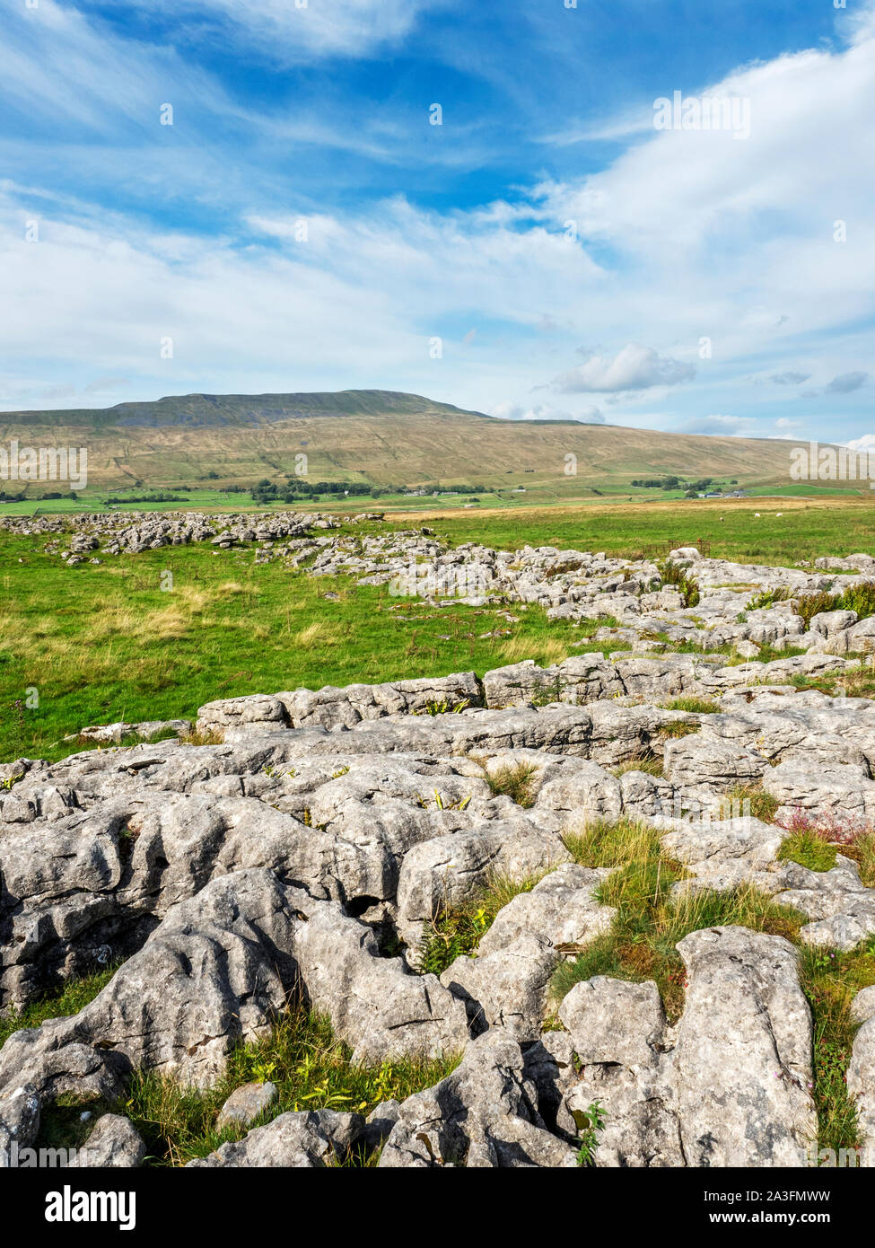 The yorkshire three peaks hires stock photography and images Alamy