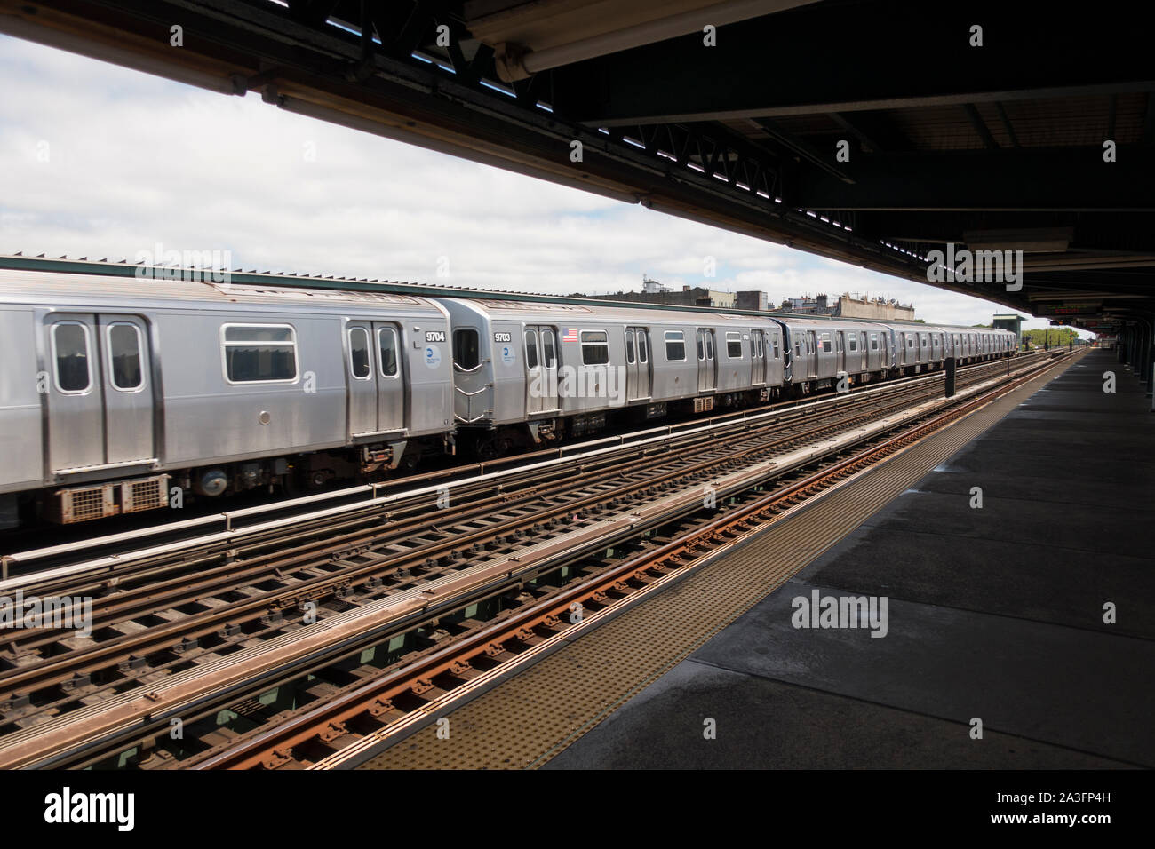 F line train stop hires stock photography and images Alamy