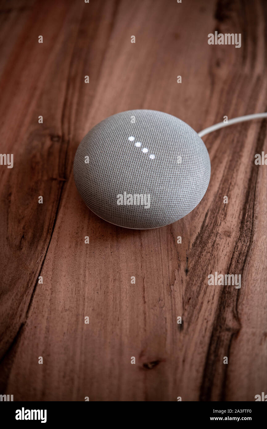 NRW/GERMANY - MAY 31, 2019: A Google Home device on a wooden table Stock  Photo - Alamy
