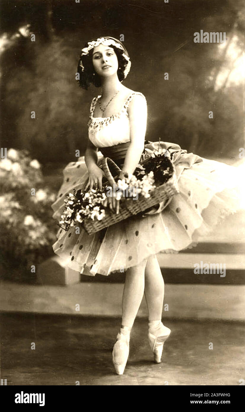 ANNA PAVLOVA (1881-1931) Russian prima ballerina about 1905 Stock Photo