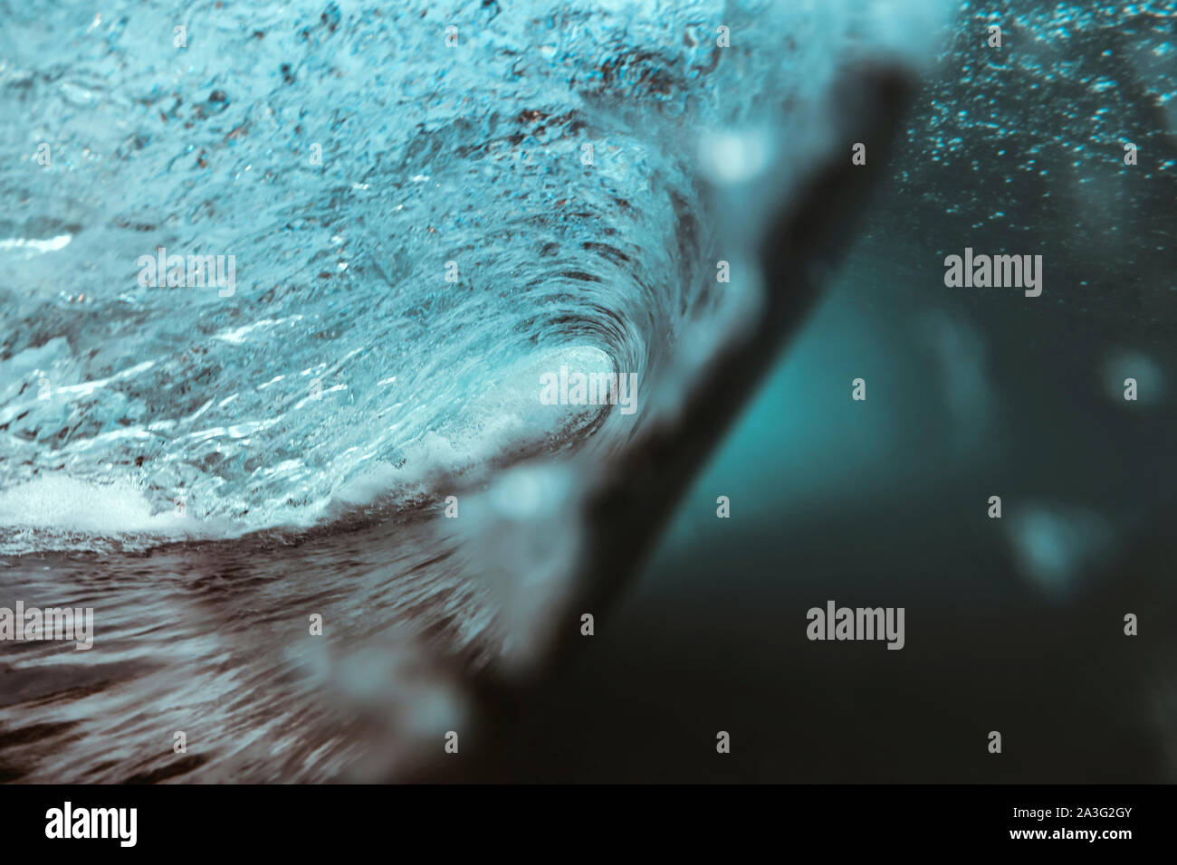 Dynamic close up ocean wave hi-res stock photography and images - Alamy