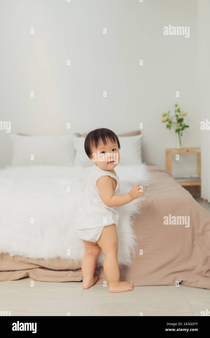 Cute toddler girl hi-res stock photography and images - Alamy