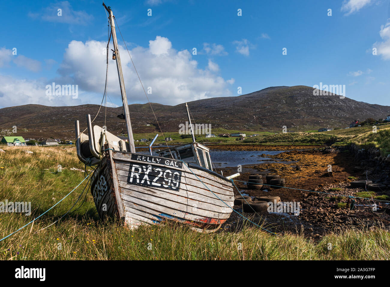 Wreck of The kelly Gal at Leverburgh on The Isle of Harris Stock Photo