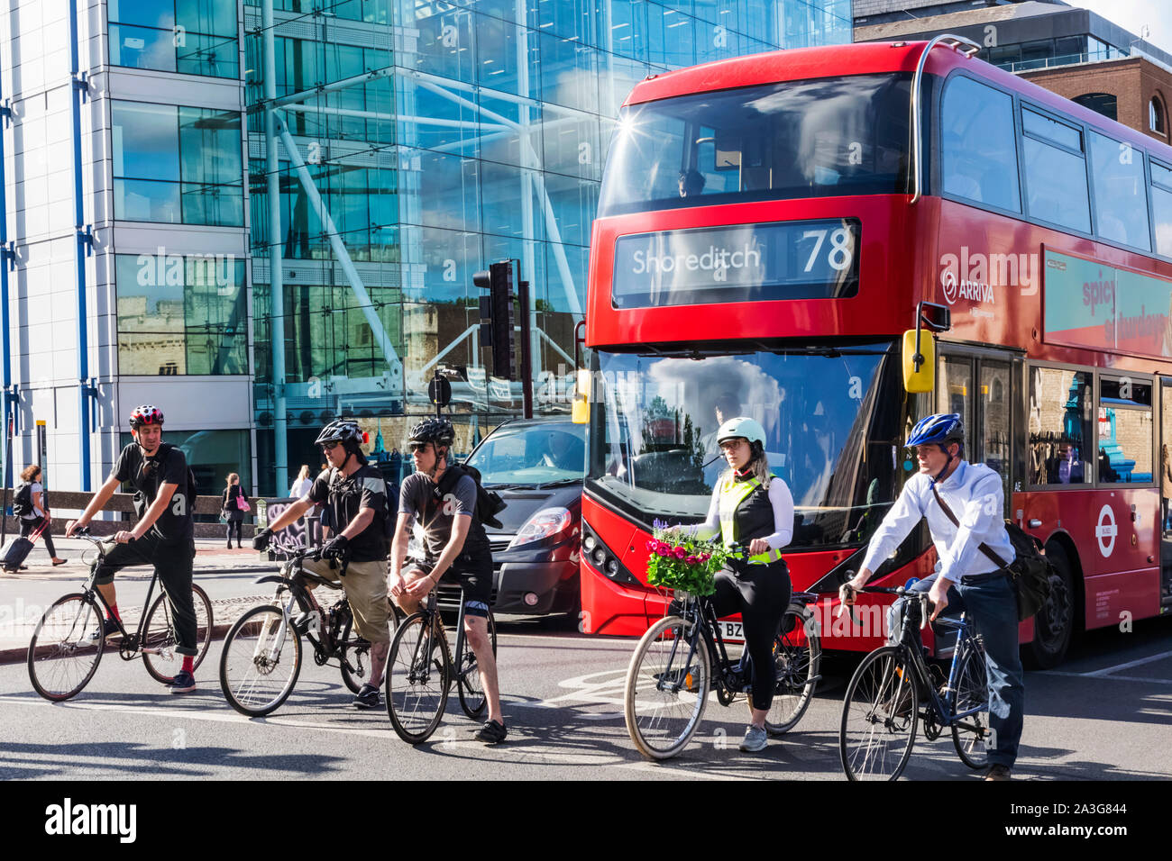 Red double decker bus london street scene hi-res stock photography and ...