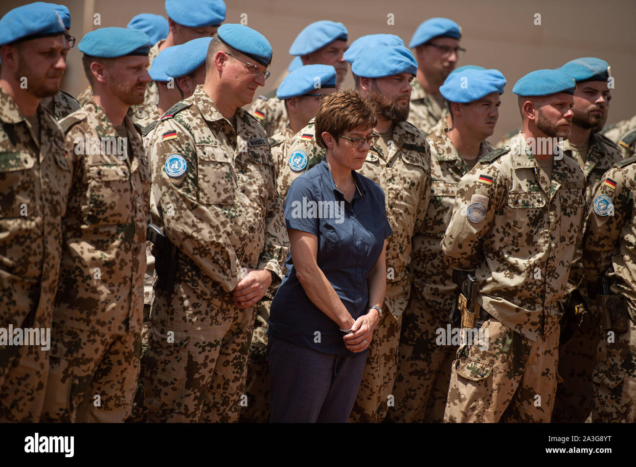 Fallen soldiers africa hi-res stock photography and images - Alamy